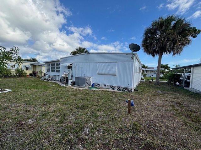 4257 1st Ct, Lot 84, Lake Worth, FL 33462