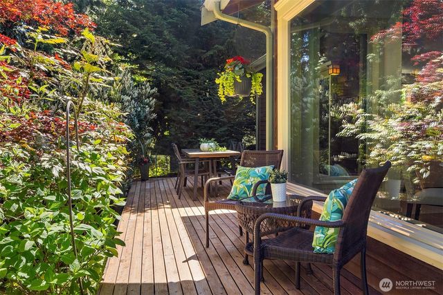 7023 174th Street SW, Edmonds, WA 98026