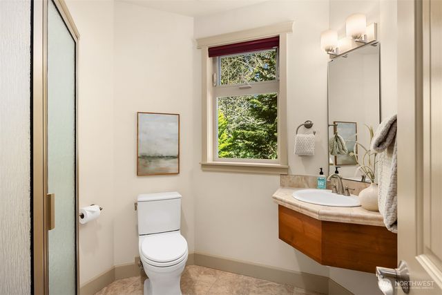 7023 174th Street SW, Edmonds, WA 98026