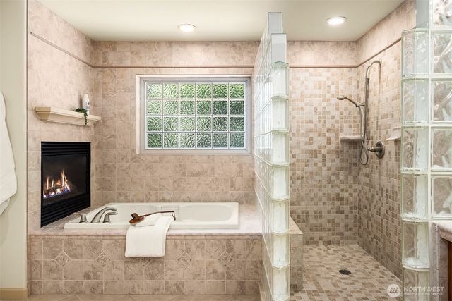 7023 174th Street SW, Edmonds, WA 98026