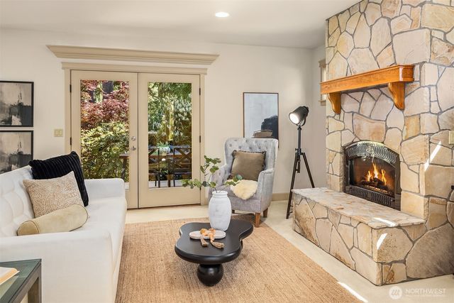 7023 174th Street SW, Edmonds, WA 98026