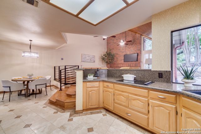 3 AMBER GLN, San Antonio, TX 78257