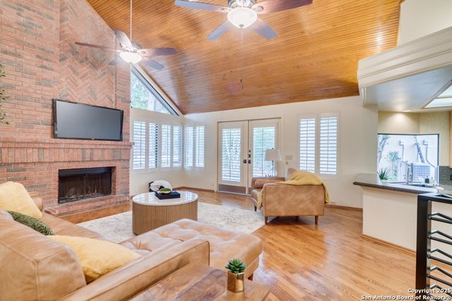 3 AMBER GLN, San Antonio, TX 78257
