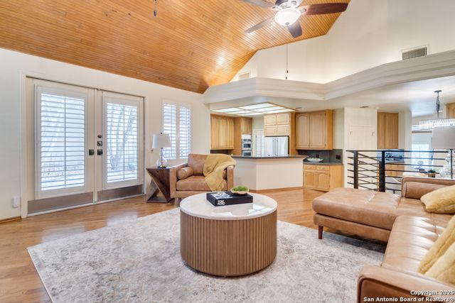 3 AMBER GLN, San Antonio, TX 78257