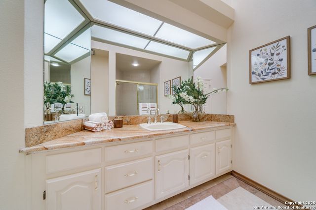 3 AMBER GLN, San Antonio, TX 78257