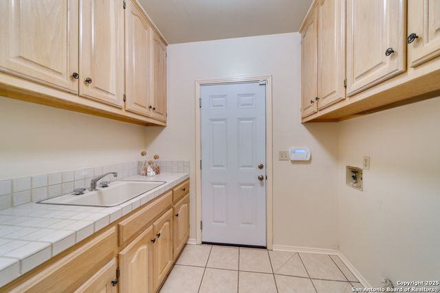 3 AMBER GLN, San Antonio, TX 78257