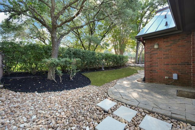 3 AMBER GLN, San Antonio, TX 78257