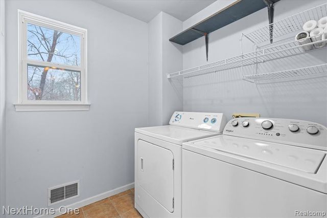 10128 Elmira Street, Pinckney, MI 48169