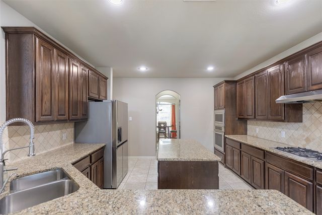 9632 Makiposa Lane, Fort Worth, TX 76177