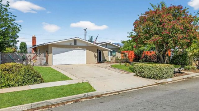 1427 Laramie, Redlands, CA 92374