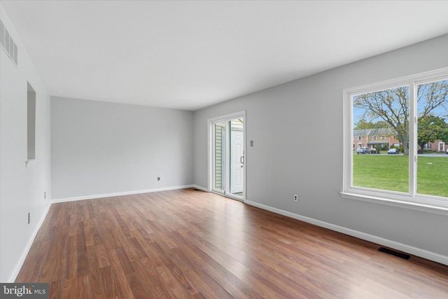 240 GOSHEN RD, Schwenksville, PA 19473