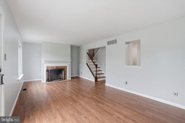240 GOSHEN RD, Schwenksville, PA 19473