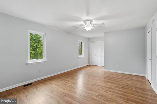 240 GOSHEN RD, Schwenksville, PA 19473