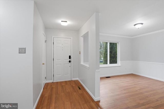 240 GOSHEN RD, Schwenksville, PA 19473