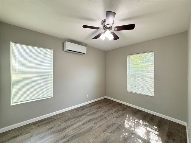 1109 Manchester Ave, Corpus Christi, TX 78407