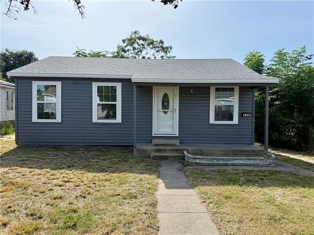 1109 Manchester Ave, Corpus Christi, TX 78407