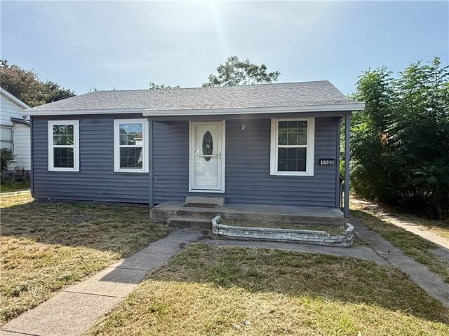 1109 Manchester Ave, Corpus Christi, TX 78407