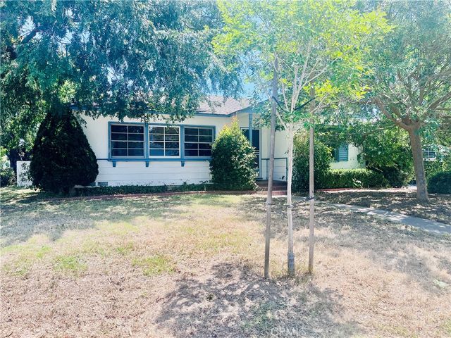 2698 Redlands Drive, Costa Mesa, CA 92627