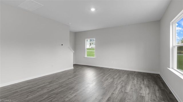306 Aspen Place Court, Thomasville, NC 27360