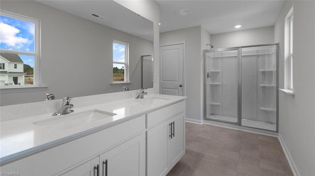 306 Aspen Place Court, Thomasville, NC 27360