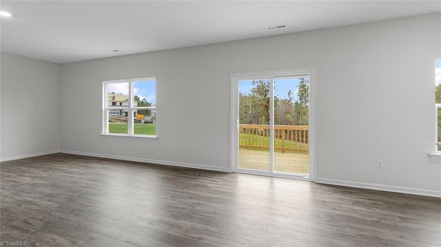 306 Aspen Place Court, Thomasville, NC 27360