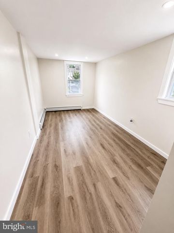 221 E GUILFORD ST, Lebanon, PA 17046