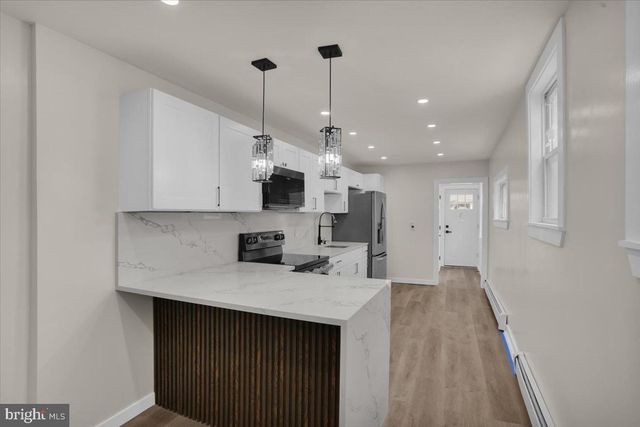 221 E GUILFORD ST, Lebanon, PA 17046