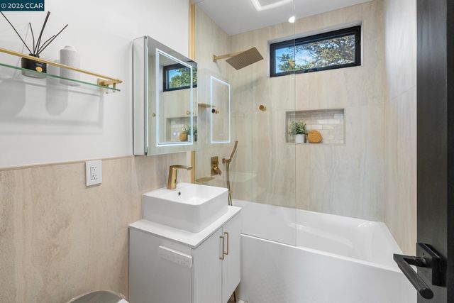 2114 40Th Ave, San Francisco, CA 94116