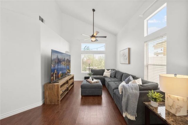937 Ferndale, Corona, CA 92881
