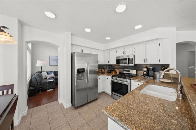 937 Ferndale, Corona, CA 92881