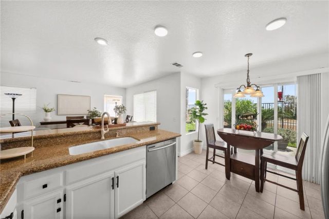 937 Ferndale, Corona, CA 92881
