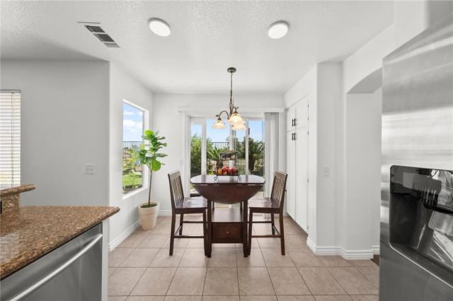 937 Ferndale, Corona, CA 92881