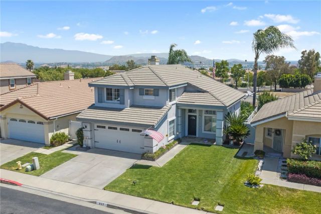937 Ferndale, Corona, CA 92881