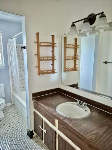 29241 Hayes Road, Warren, MI 48088
