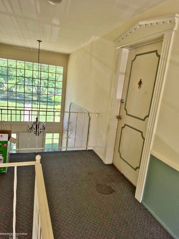 29241 Hayes Road, Warren, MI 48088