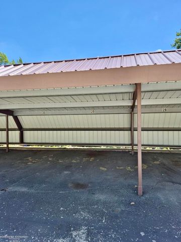 29241 Hayes Road, Warren, MI 48088