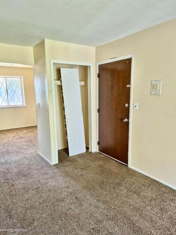 29241 Hayes Road, Warren, MI 48088