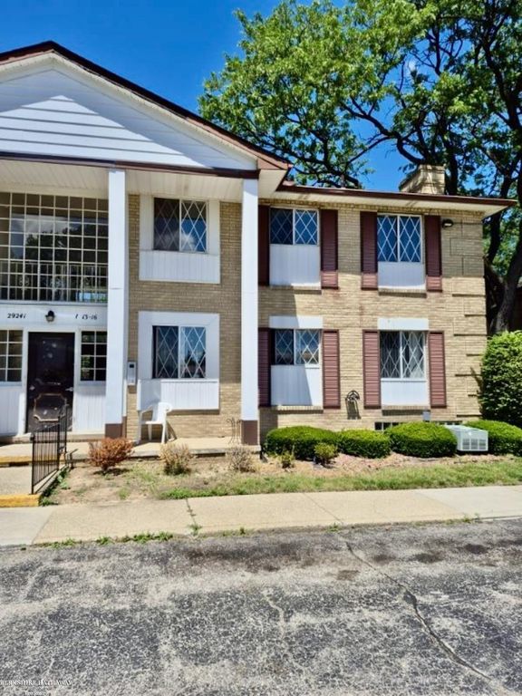 29241 Hayes Road, Warren, MI 48088