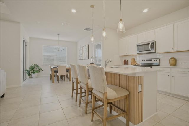 1821 GROVELINE ROAD, St Cloud, FL 34771