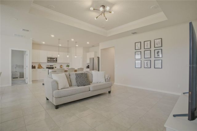 1821 GROVELINE ROAD, St Cloud, FL 34771