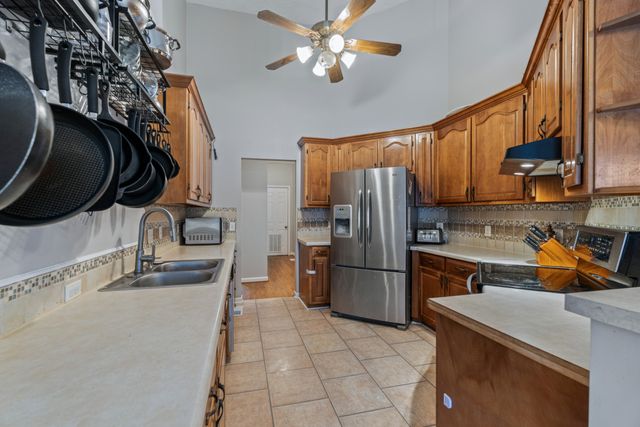 79 Hunt Creek Rd, Manchester, TN 37355