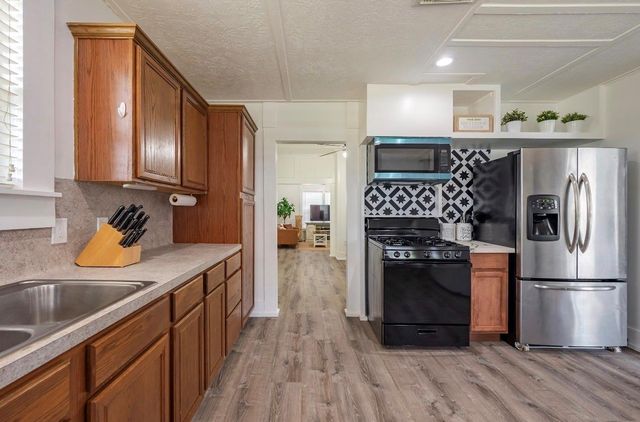 102 4th Street, Sugar Land, TX 77498