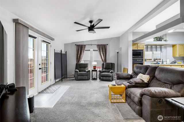 10336 NW Kriete Road, Ephrata, WA 98823