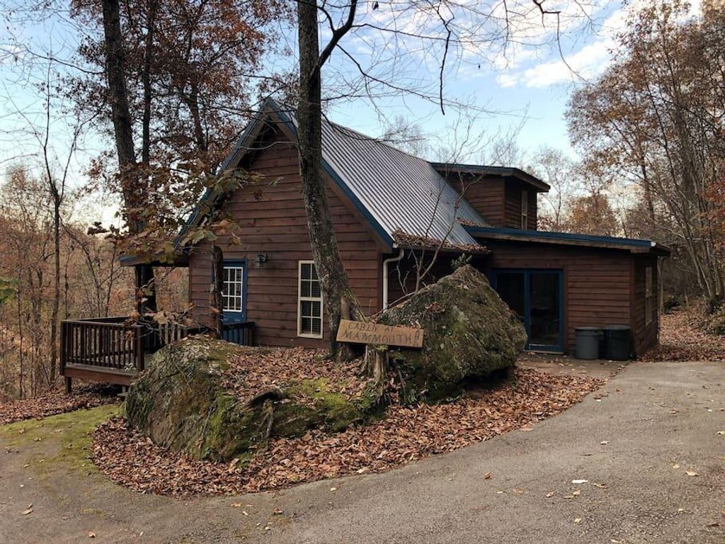 50 Getaways Road, Stanton, KY 40380