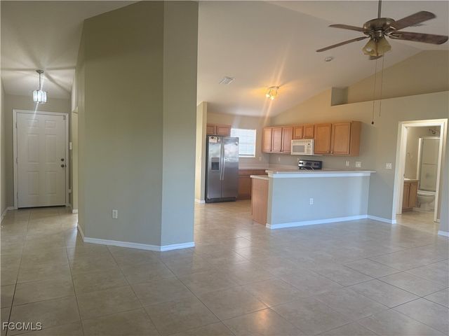 1617 NE 23rd TER, Cape Coral, FL 33990