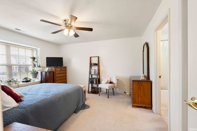 12226 Mossy Oak Run, Fort Wayne, IN 46845