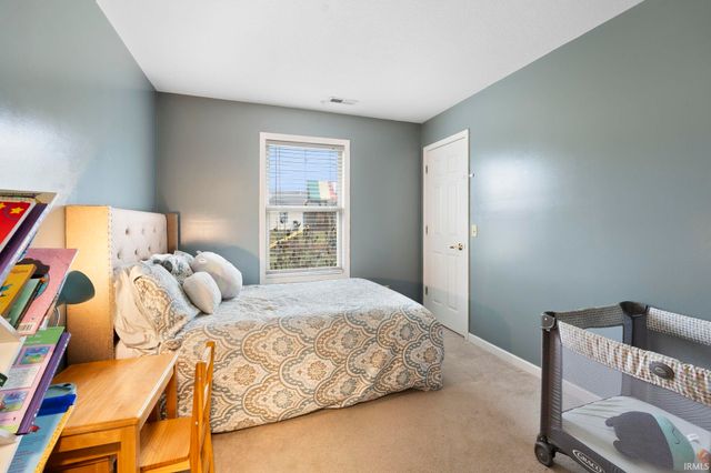 12226 Mossy Oak Run, Fort Wayne, IN 46845