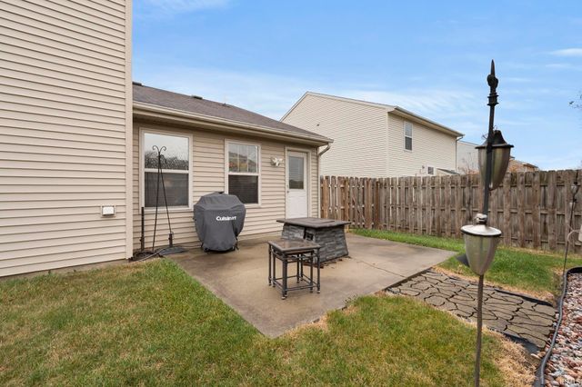 12226 Mossy Oak Run, Fort Wayne, IN 46845