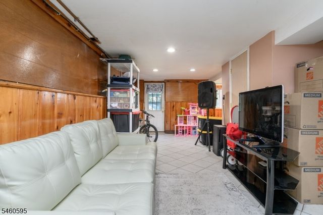 90 Edison Ave, Nutley Twp., NJ 07110