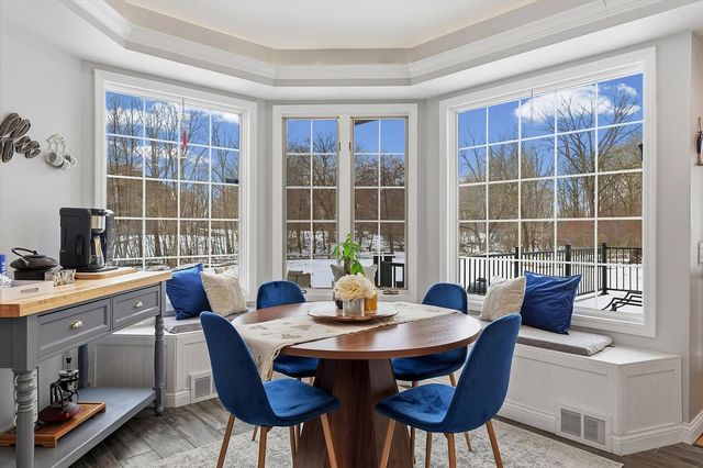 1307 Cross Creek Road, Mahomet, IL 61853